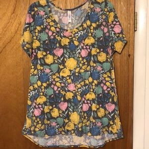 Lularoe classic tee